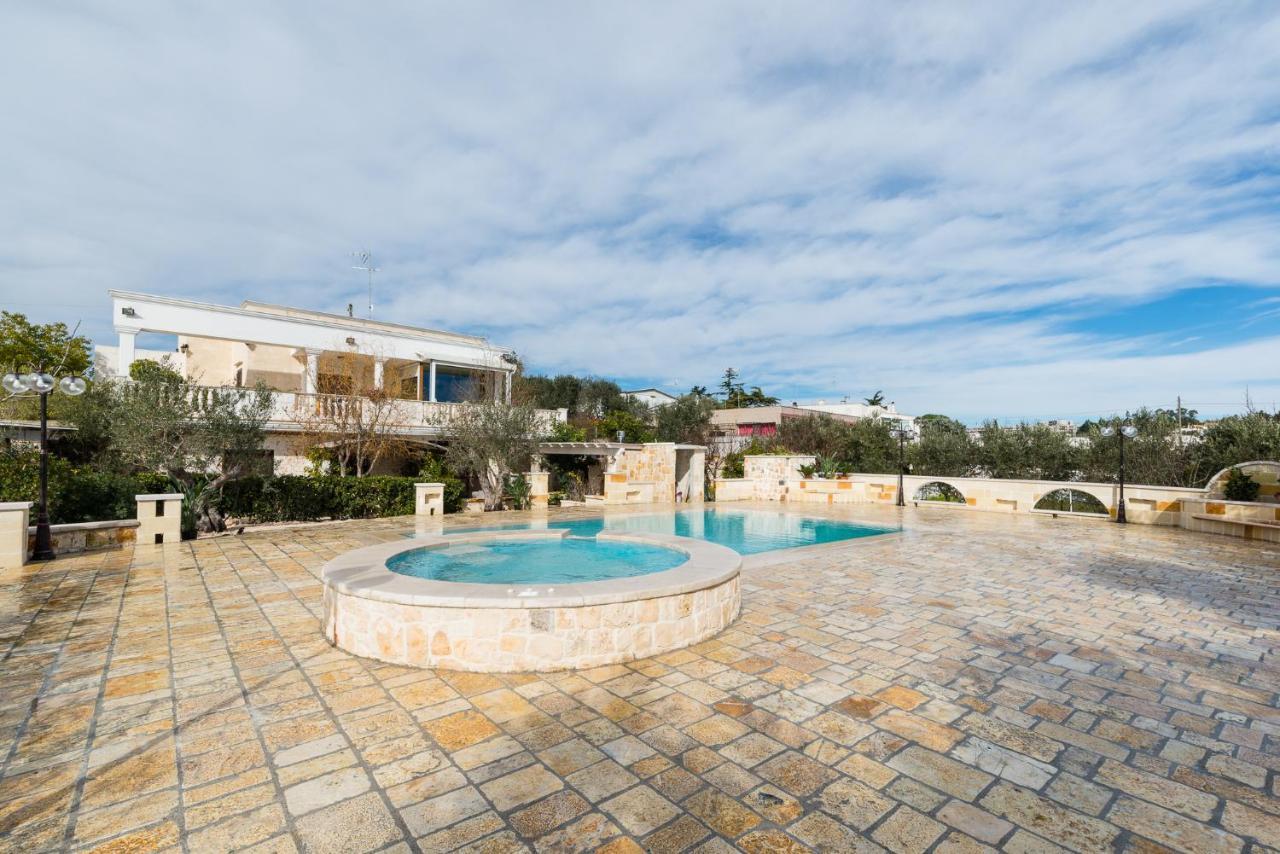 Appartamento Ortensia In Villa Mariella Ostuni Exterior foto